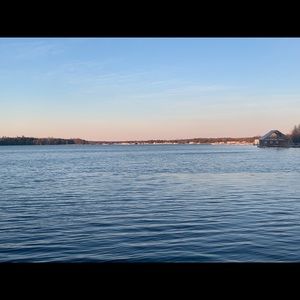 Meet your Posher, Ellison